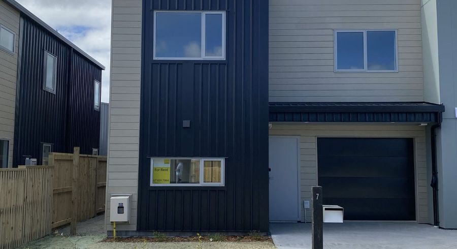  at 7 Selkirk Lane, Hamilton Lake, Hamilton, Waikato