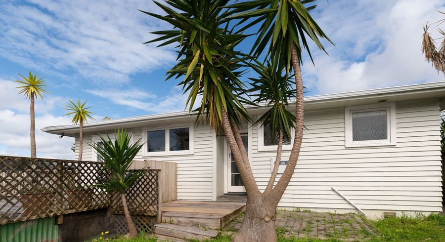  at 22 Sycamore Drive, Sunnynook, North Shore City, Auckland