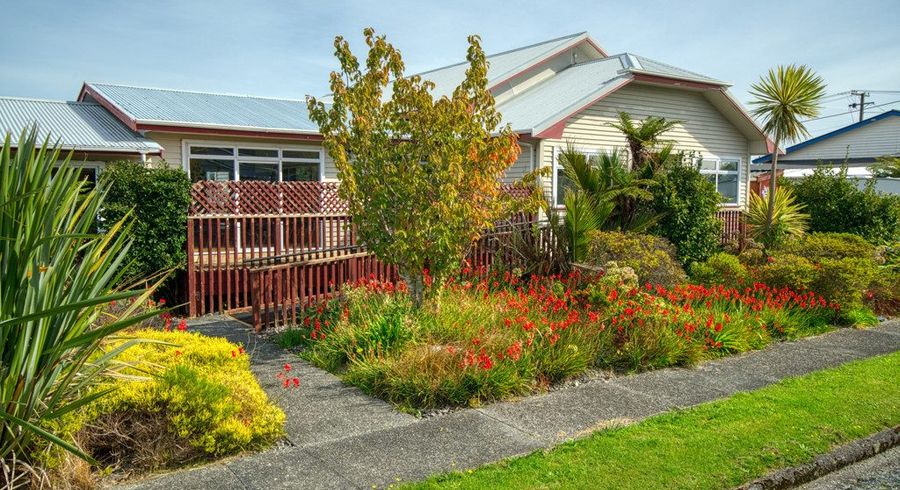  at 38 Fox Street, Cobden, Grey, West Coast