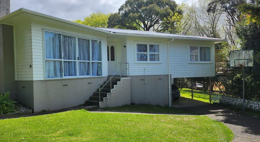  at 23 Waverley Avenue, Glenfield, North Shore City, Auckland