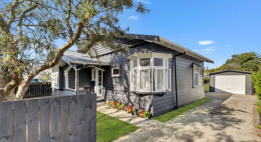  at 194 Ferguson Street, West End, Palmerston North, Manawatu / Whanganui
