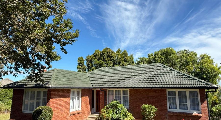  at 7 Vodanovich Road, Te Atatu South, Waitakere City, Auckland