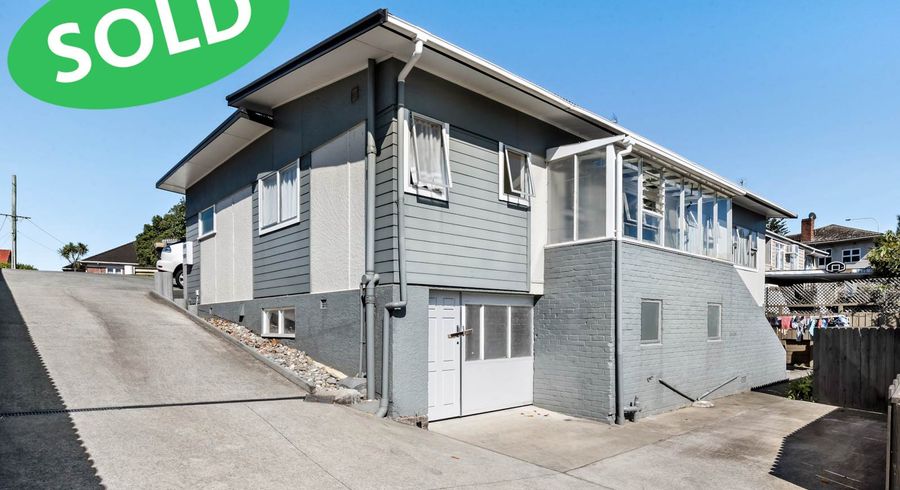  at 594 Great South Road, Otahuhu, Auckland