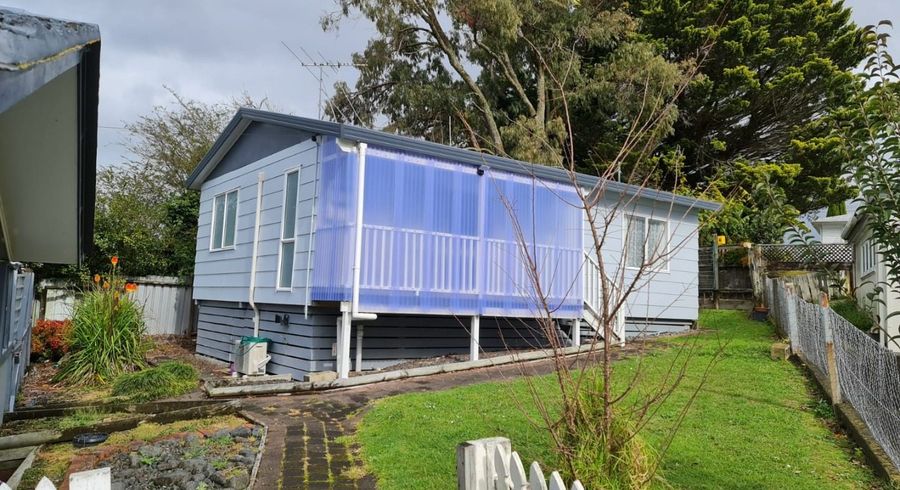  at 1/11 Rerewai Place,, Kelston, Waitakere City, Auckland