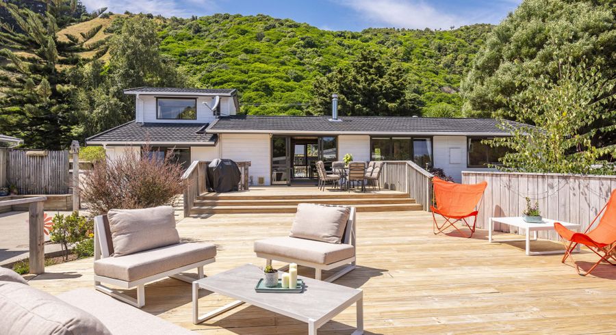  at 222 Main Road South, Raumati South, Kapiti Coast, Wellington