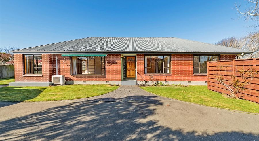  at 27 Lochee Road, Upper Riccarton, Christchurch City, Canterbury