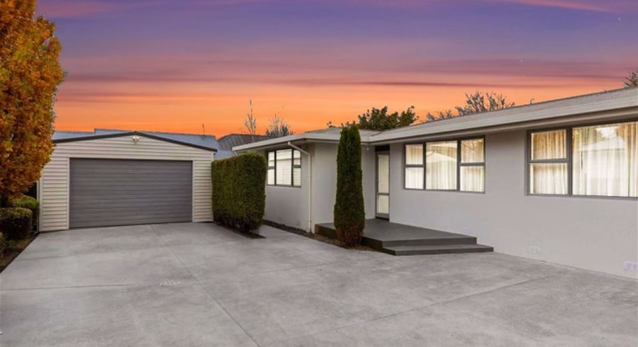  at 2/57 Mcfaddens Road, St Albans, Christchurch