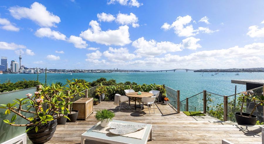  at 2/104 Stanley Point Road, Devonport, North Shore City, Auckland