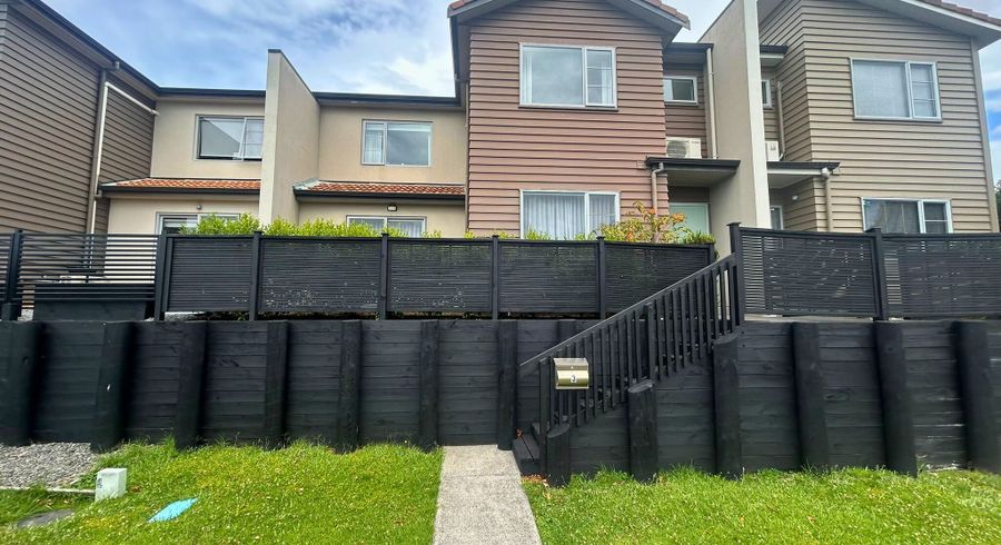  at 3 Savona Drive, Flat Bush, Auckland