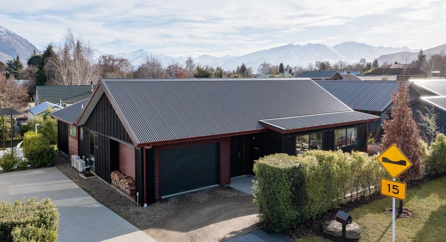  at 9 Kapuka Lane, Wanaka