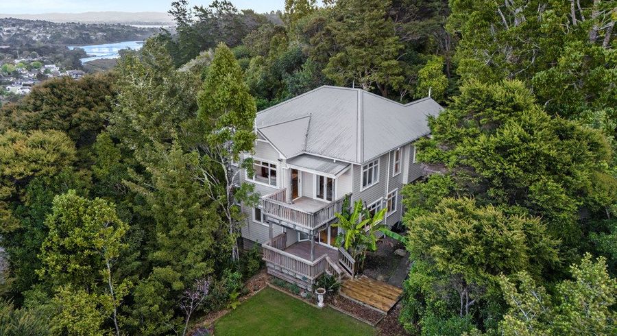  at 4 Kereru Grove, Greenhithe, Auckland