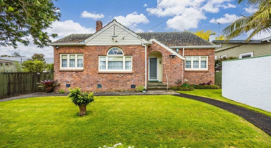  at 29 Aroha Avenue, Sandringham, Auckland City, Auckland