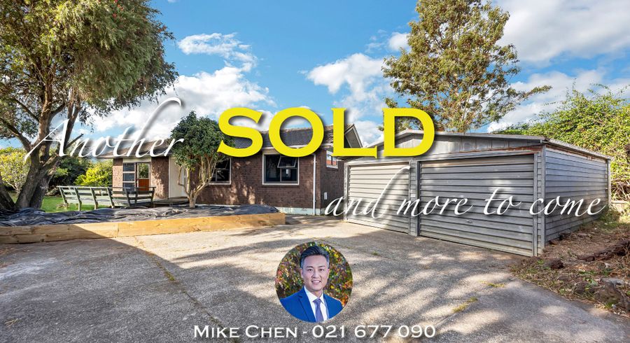  at 16 Ulay Place, Clover Park, Auckland