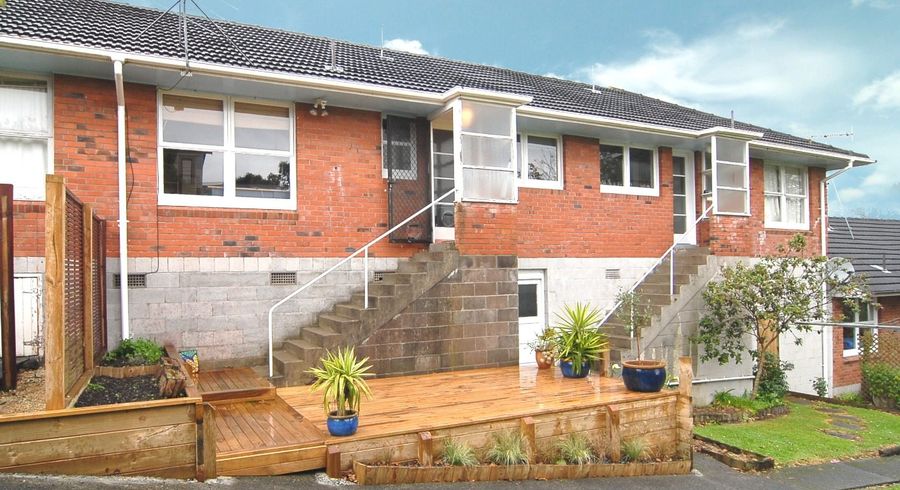  at 2/23 Belle Vue Avenue, Northcote Point, North Shore City, Auckland