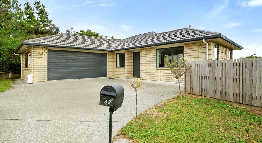  at 32 Mt Marua Way, Timberlea, Upper Hutt