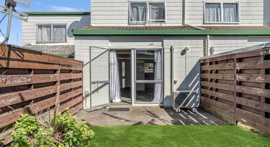  at 38 Fred Woodward Place, Mount Roskill, Auckland City, Auckland