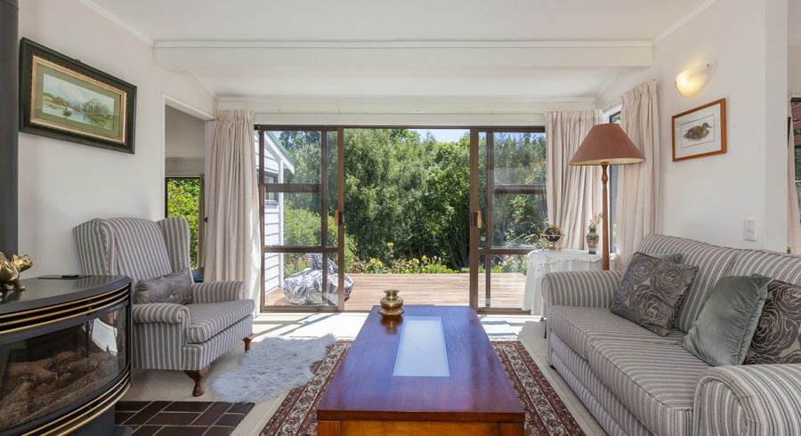  at 44 Dale Road, Raumati South, Paraparaumu