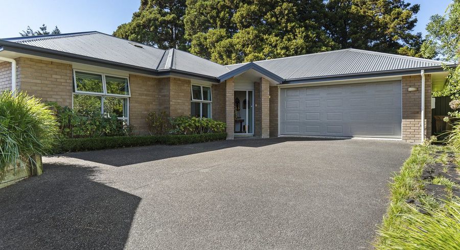  at 525E Mangorei Road, Highlands Park, New Plymouth