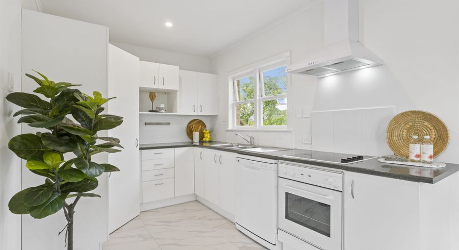  at 4/52 St Michaels Avenue, Point Chevalier, Auckland City, Auckland