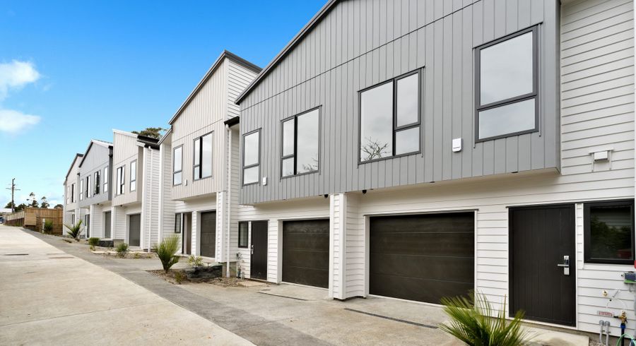  at 6/30A Tirimoana Road, Te Atatu South, Waitakere City, Auckland
