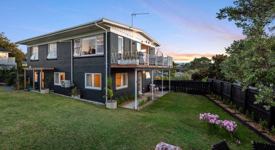  at 3 Council Terrace, Northcote Point, Auckland