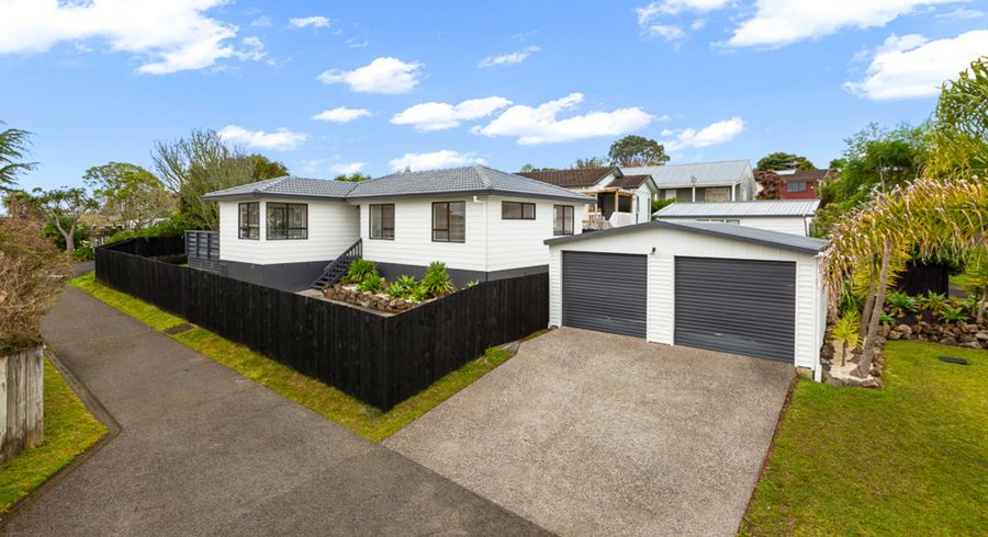 at 39 Hassan Drive, Massey, Auckland
