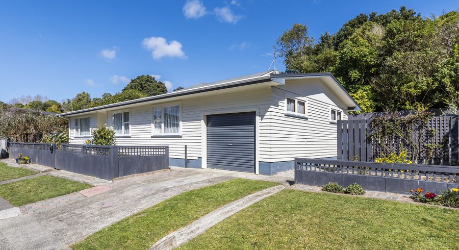  at 2A Wilfred Street, Tawa, Wellington, Wellington