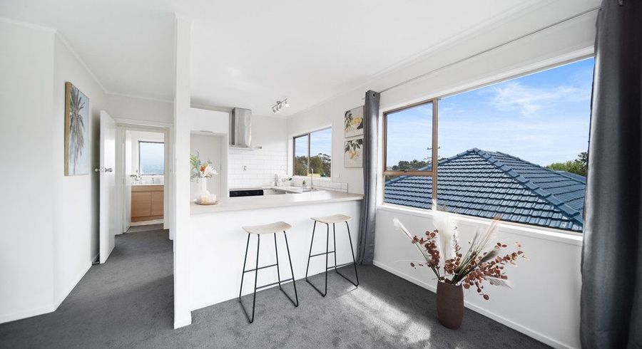  at 1/10 Sunnyside Road, Sunnyvale, Waitakere City, Auckland