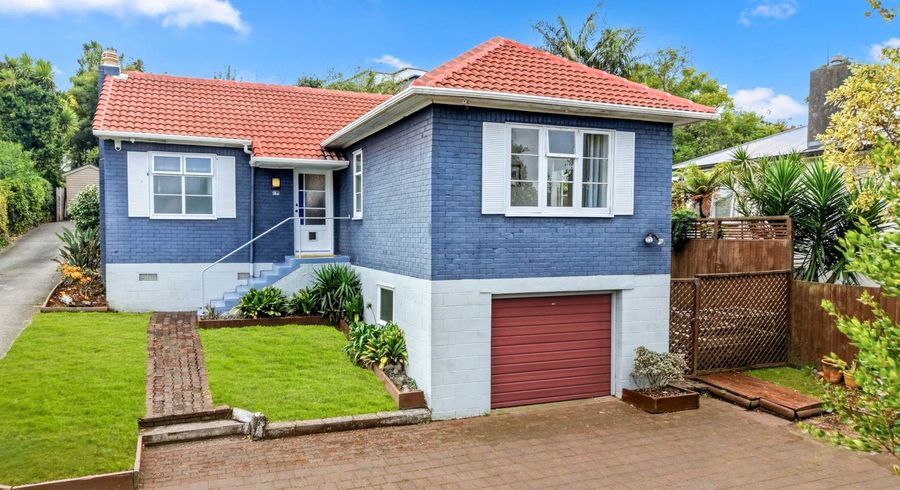  at 2/14 Hogans Road, Glenfield, North Shore City, Auckland