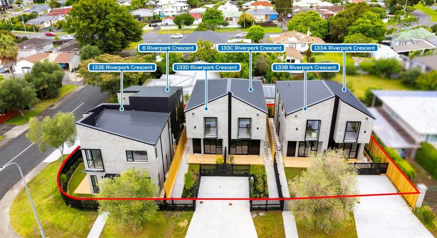  at 133A -133E Riverpark Crescent, Henderson, Waitakere City, Auckland