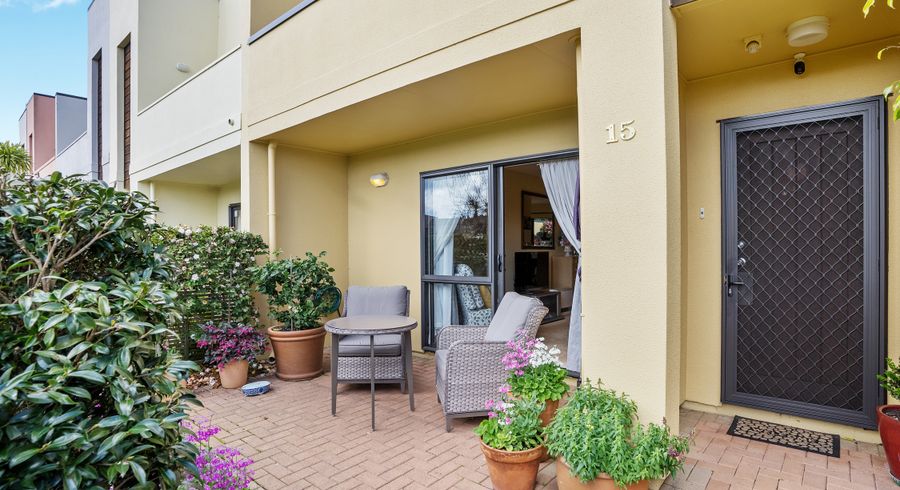  at 15 Puma Drive, Golflands, Auckland