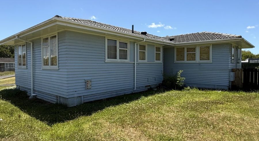  at Mangere East, Manukau City, Auckland