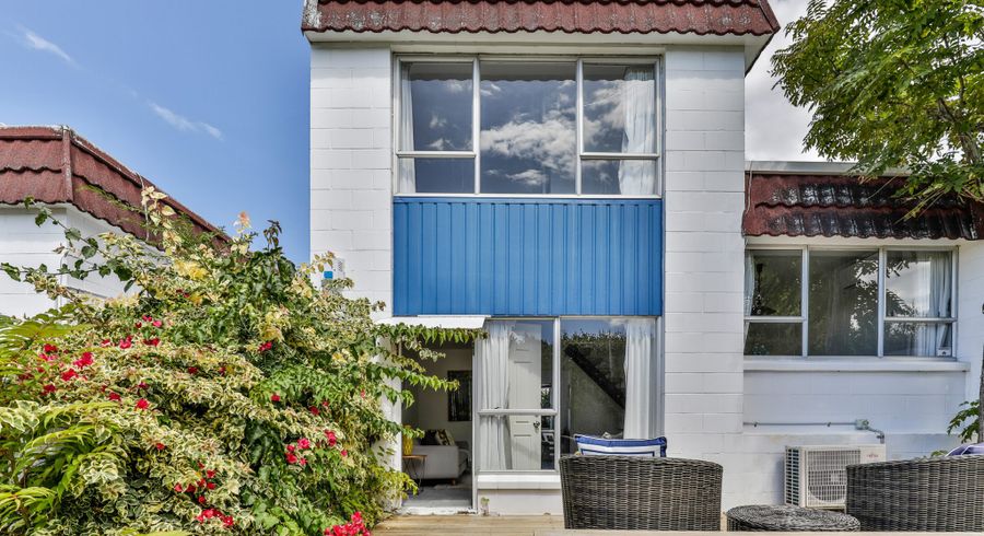  at 1/52 Fruitvale Road, New Lynn, Waitakere City, Auckland