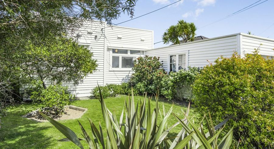  at 7 East Street, Petone, Lower Hutt