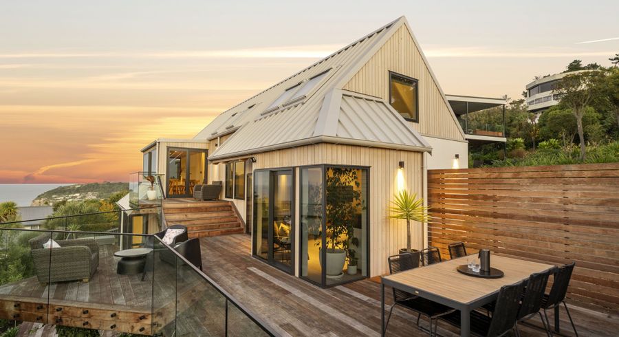  at 16 Panorama Road, Clifton, Christchurch