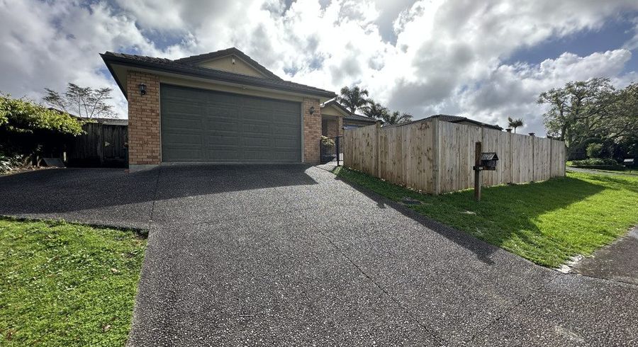  at 5 Berkshire Terrace, Massey, Waitakere City, Auckland