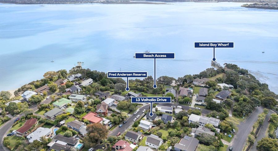  at 2/13 Valhalla Drive, Beach Haven, Auckland