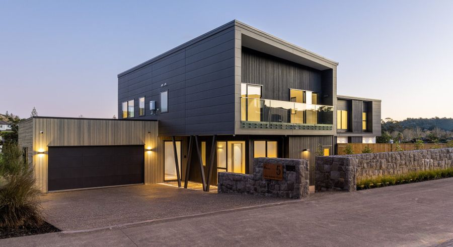  at 5 Third Fairway Place, Albany, Auckland