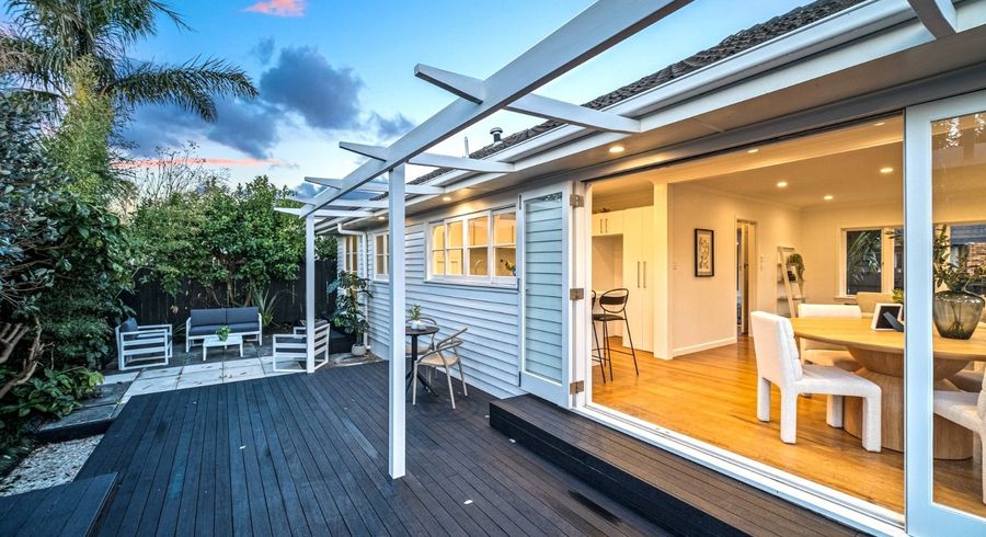  at 1/19 St Michaels Avenue, Point Chevalier, Auckland