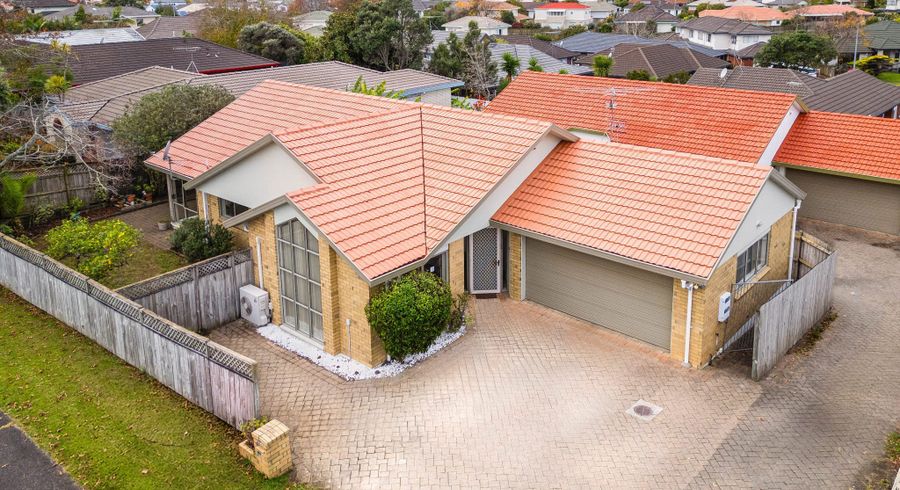  at 1/238 Botany Road, Golflands, Manukau City, Auckland