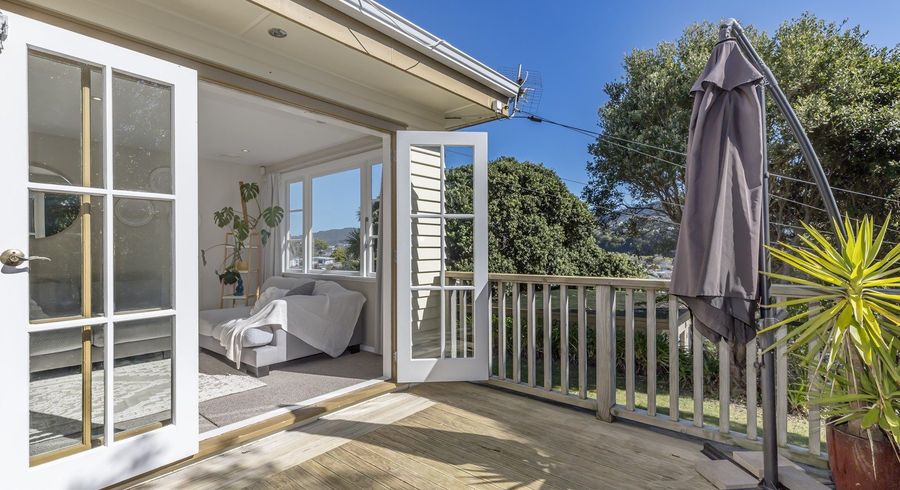  at 10 Handyside Street, Tawa, Wellington