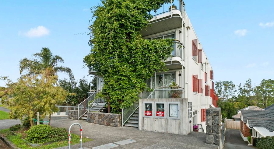  at 26 Aroha Avenue, Sandringham, Auckland City, Auckland