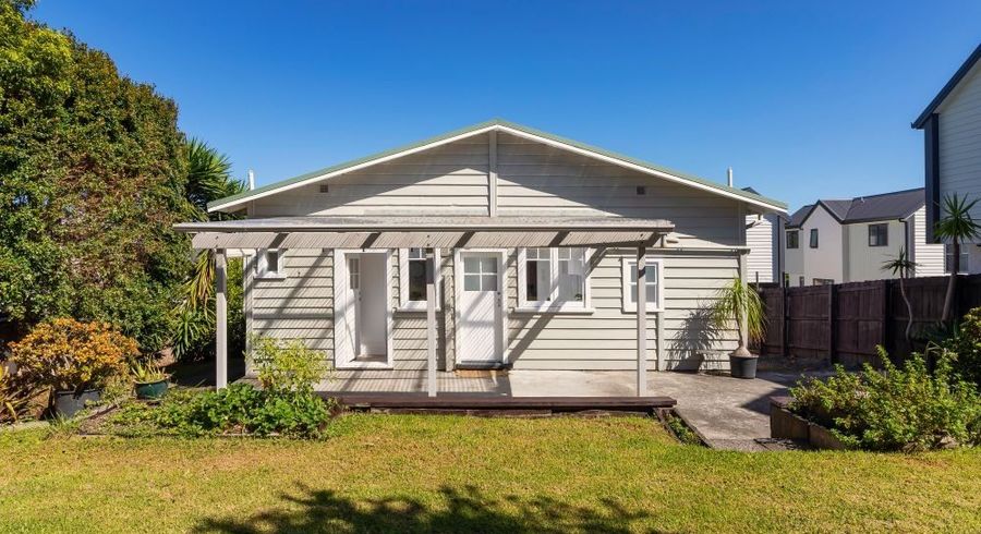  at 6 Geddes Terrace, Avondale, Auckland City, Auckland