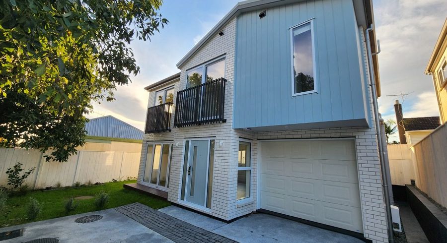  at 39C Waiohua Road, One Tree Hill, Auckland City, Auckland