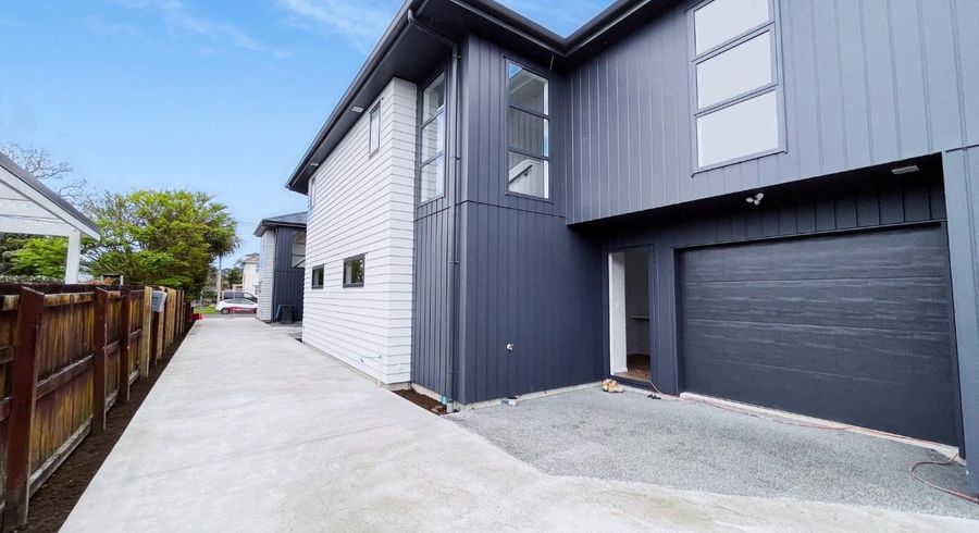  at 24B Kawiti Ave, Point England, Auckland City, Auckland