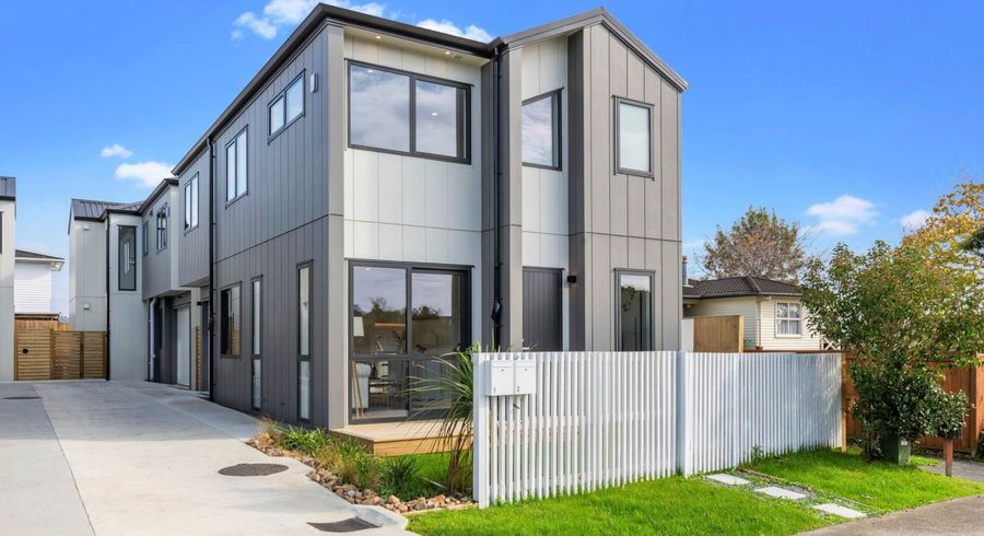  at Lot 1/11 Malvina Place, Bucklands Beach, Manukau City, Auckland