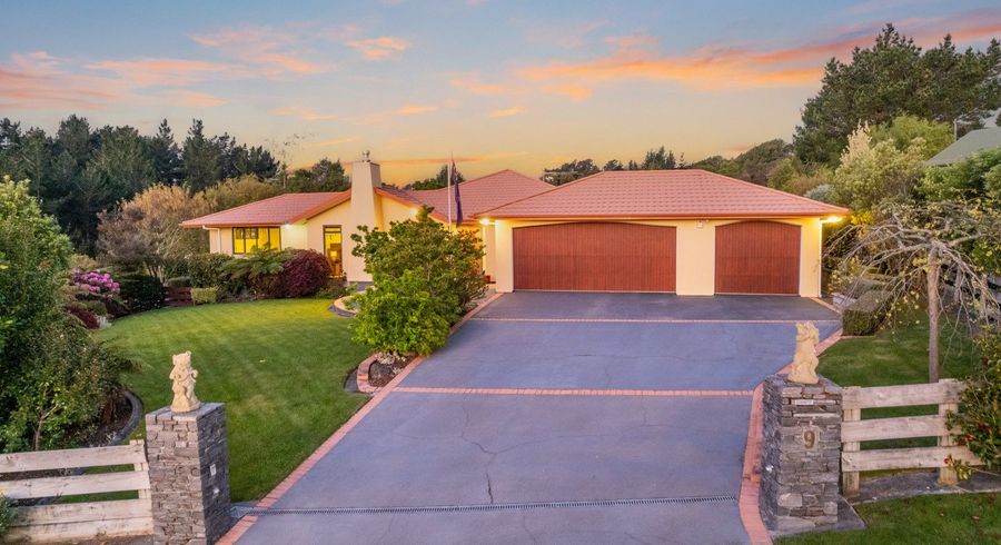  at 9 Marua Palm Grove, Timberlea, Upper Hutt, Wellington