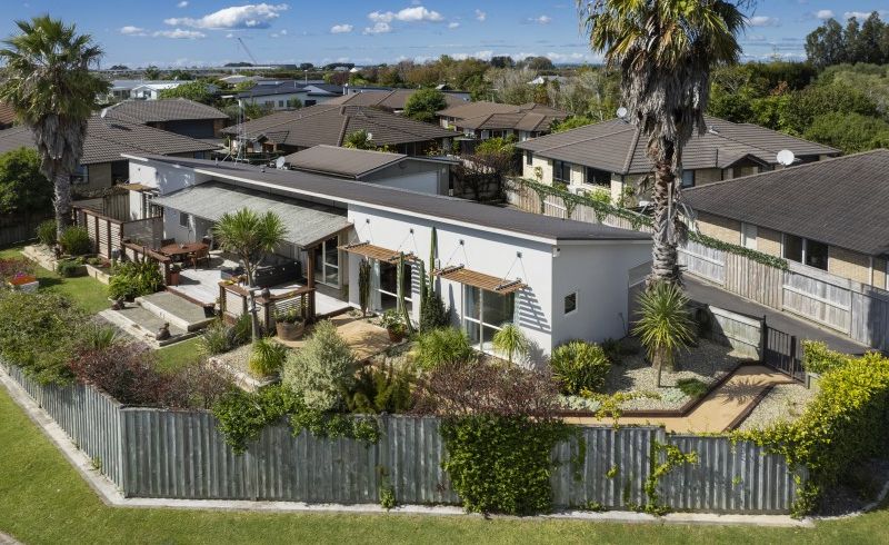  at 32 Twin Oak Avenue, Papamoa Beach, Papamoa