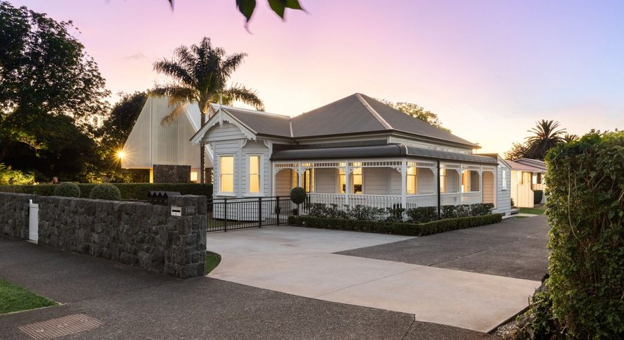  at Front E/9  Henley Road, Mount Eden, Auckland City, Auckland