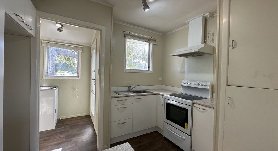 at 8/11 Kings Road, Panmure, Auckland City, Auckland